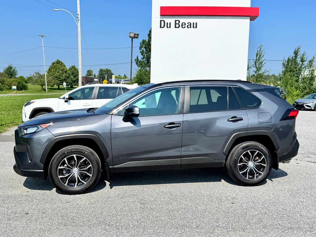 Toyota RAV4 LE AWD / BAS KILOS / PEA 23-09-25=100KM / 2020 à Thetford Mines, Québec - 7 - w1024h768px