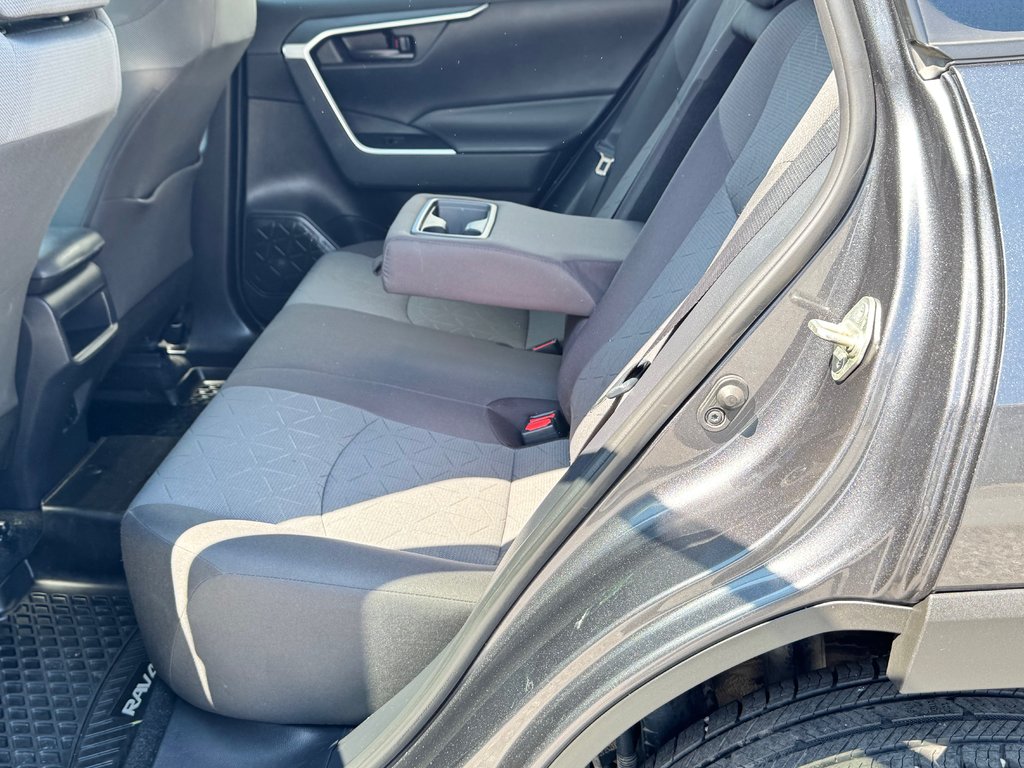 Toyota RAV4 LE AWD / MEILLEUR VUS SUR LE MARCHÉ / 2020 à Thetford Mines, Québec - 52 - w1024h768px