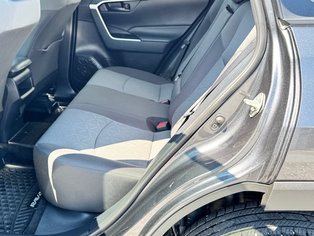 Toyota RAV4 LE AWD / MEILLEUR VUS SUR LE MARCHÉ / 2020 à Thetford Mines, Québec - 51 - w1024h768px