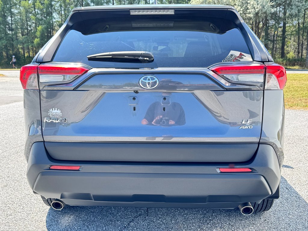 Toyota RAV4 LE AWD / MEILLEUR VUS SUR LE MARCHÉ / 2020 à Thetford Mines, Québec - 24 - w1024h768px