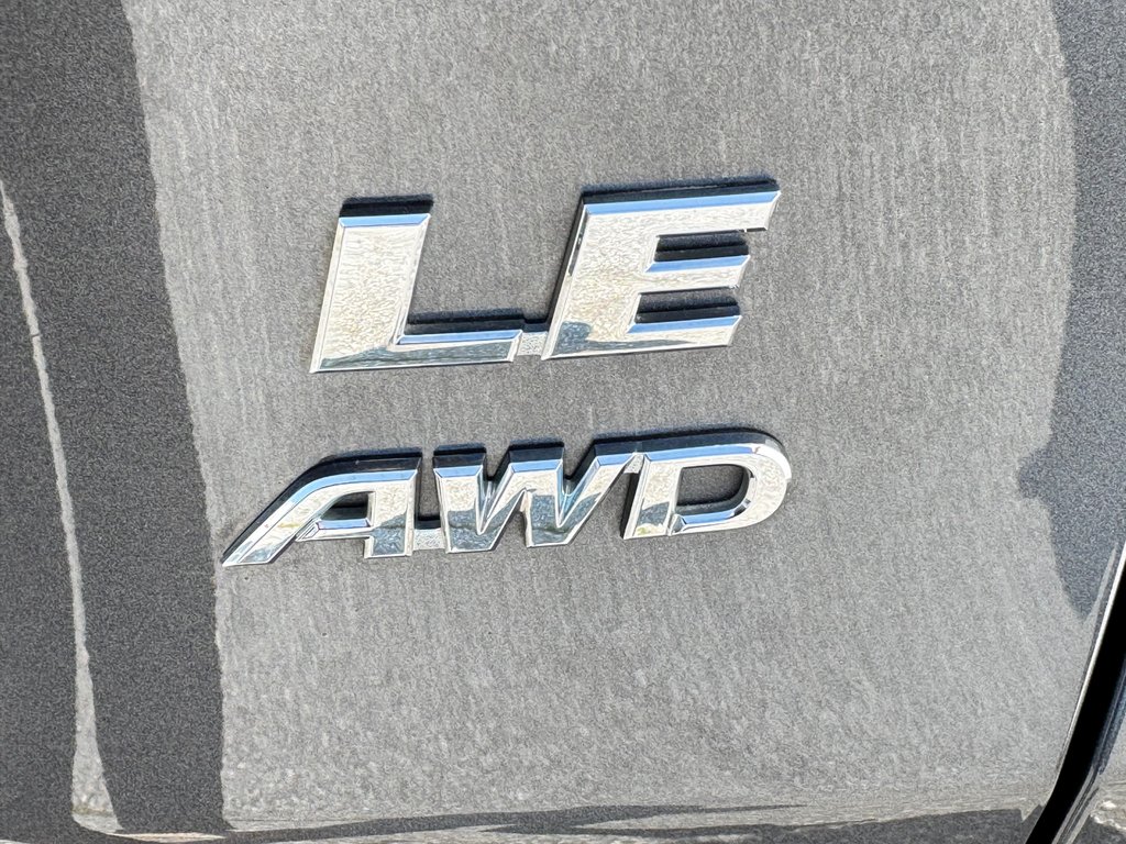 Toyota RAV4 LE AWD / MEILLEUR VUS SUR LE MARCHÉ / 2020 à Thetford Mines, Québec - 23 - w1024h768px
