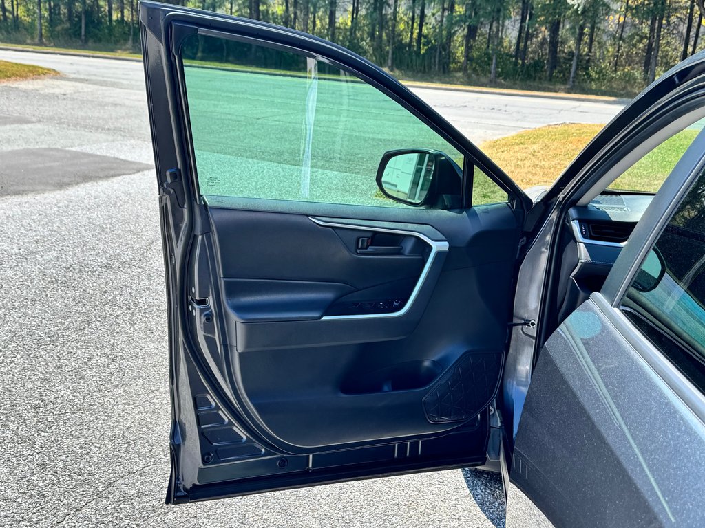 Toyota RAV4 LE AWD / MEILLEUR VUS SUR LE MARCHÉ / 2020 à Thetford Mines, Québec - 25 - w1024h768px