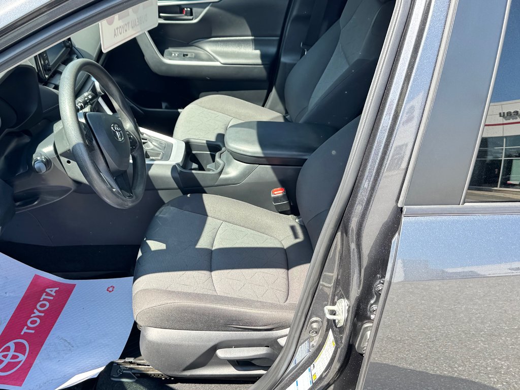 Toyota RAV4 LE AWD / MEILLEUR VUS SUR LE MARCHÉ / 2020 à Thetford Mines, Québec - 27 - w1024h768px