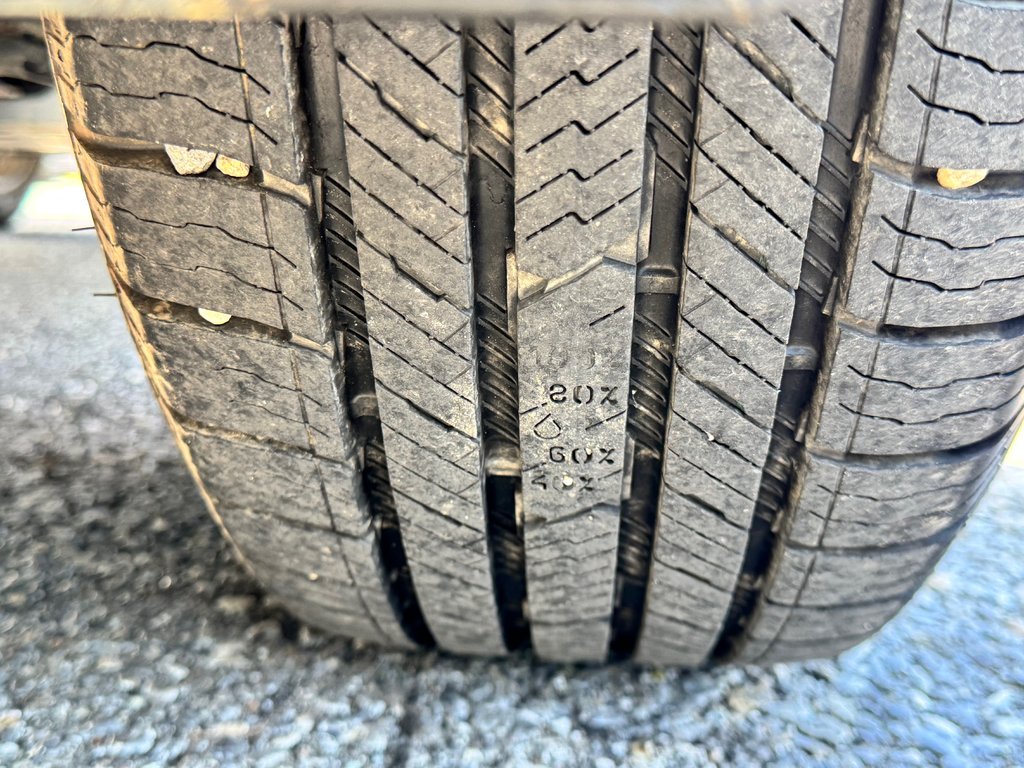 Toyota RAV4 LE AWD / MEILLEUR VUS SUR LE MARCHÉ / 2020 à Thetford Mines, Québec - 16 - w1024h768px