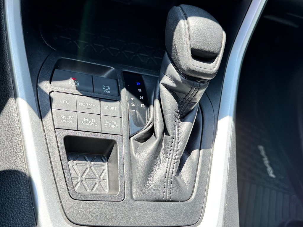 Toyota RAV4 LE AWD / MEILLEUR VUS SUR LE MARCHÉ / 2020 à Thetford Mines, Québec - 43 - w1024h768px