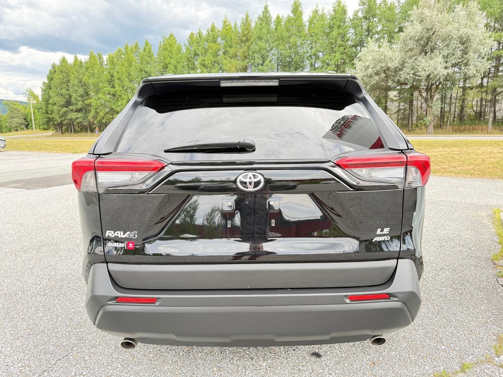 2020 Toyota RAV4 LE/ÉCONOMIQUE/POLYVALENT/BONNE VALEUR DE REVENTE in Thetford Mines, Quebec - 6 - w1024h768px