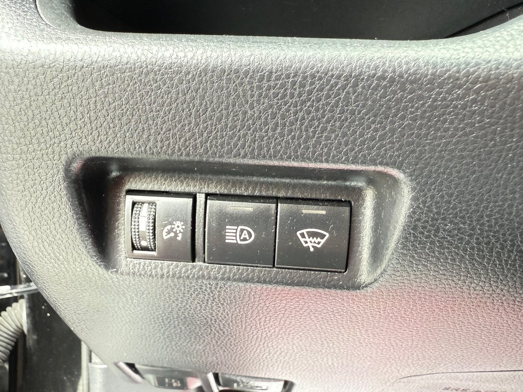 2020 Toyota RAV4 LE/ÉCONOMIQUE/POLYVALENT/BONNE VALEUR DE REVENTE in Thetford Mines, Quebec - 21 - w1024h768px