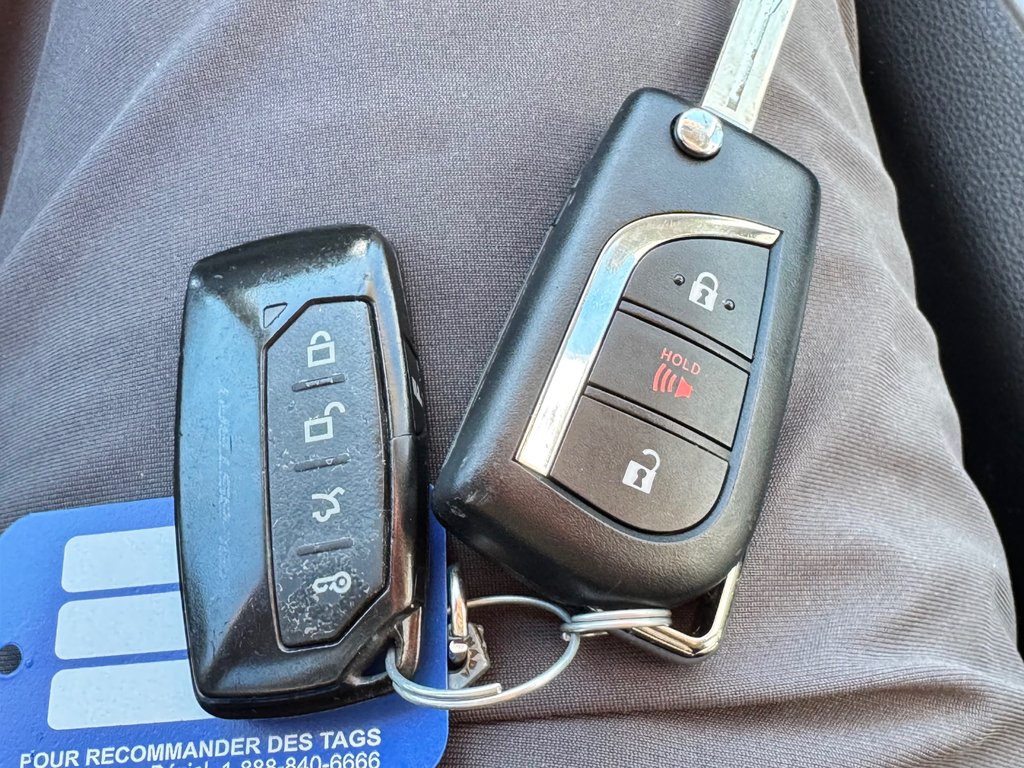 2020 Toyota RAV4 LE AWD / MEILLEUR VALEUR DE REVENTE / ÉCONOMIQUE / in Thetford Mines, Quebec - 51 - w1024h768px