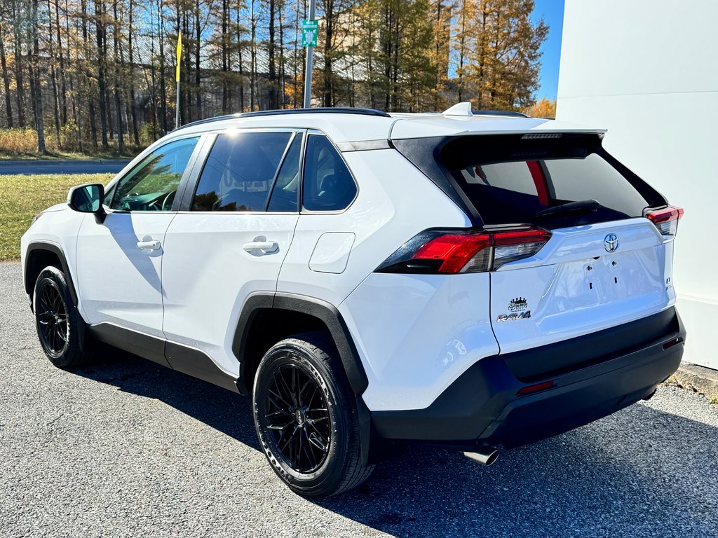 2020 Toyota RAV4 LE AWD / MEILLEUR VALEUR DE REVENTE / ÉCONOMIQUE / in Thetford Mines, Quebec - 6 - w1024h768px