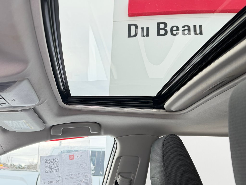 Toyota RAV4 XLE AWD / LE MOINS CHER AU QUÉBEC / T' ATTENDS QUOI ??? / 2020 à Thetford Mines, Québec - 58 - w1024h768px