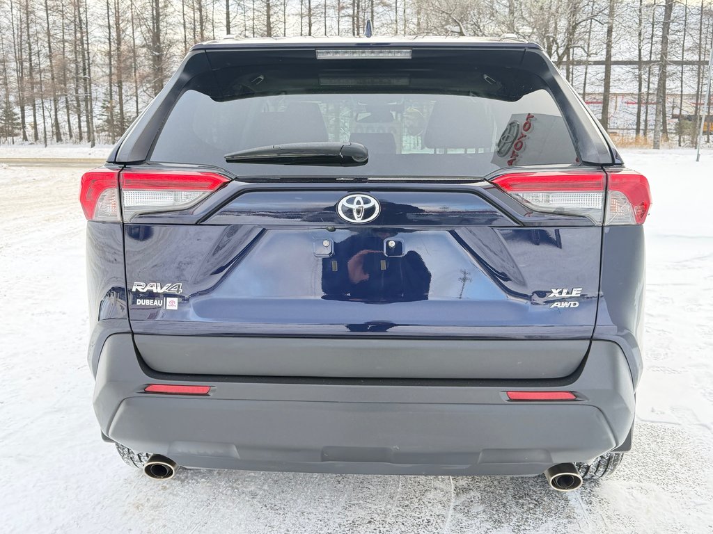 Toyota RAV4 XLE AWD / LE MOINS CHER AU QUÉBEC / T' ATTENDS QUOI ??? / 2020 à Thetford Mines, Québec - 28 - w1024h768px