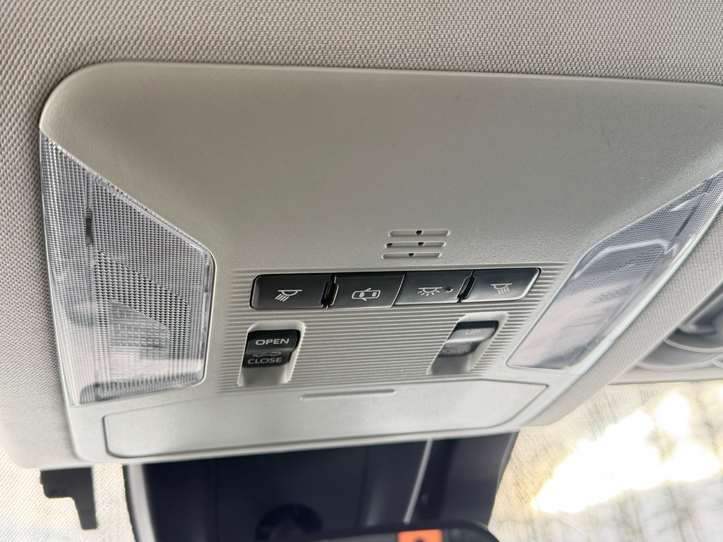 Toyota RAV4 XLE AWD / LE MOINS CHER AU QUÉBEC / T' ATTENDS QUOI ??? / 2020 à Thetford Mines, Québec - 56 - w1024h768px