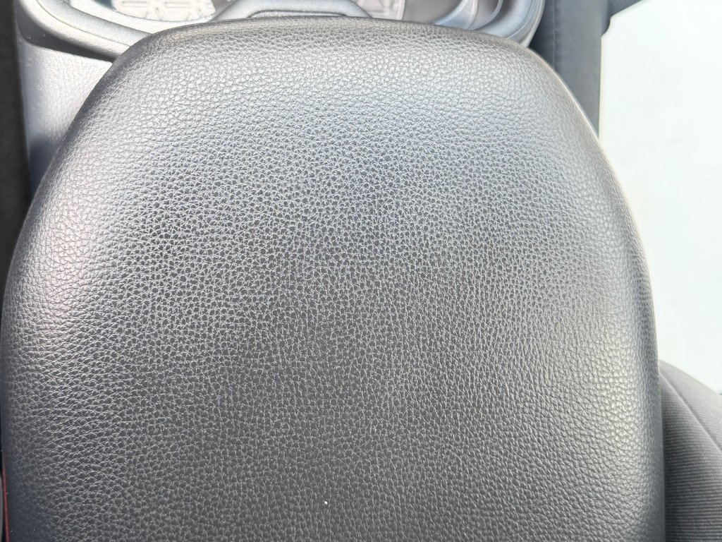 Toyota RAV4 LE AWD / TRÈS BAS KILOS 47.500KM / EXCELLENT VUS / 2020 à Thetford Mines, Québec - 44 - w1024h768px