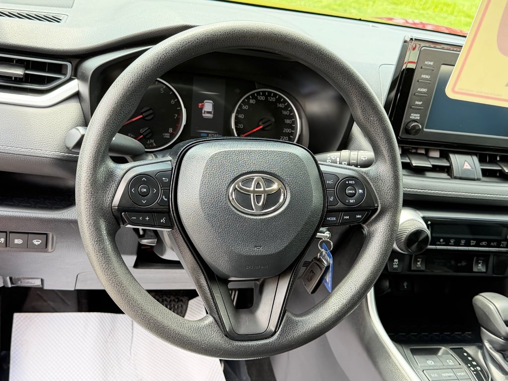 Toyota RAV4 LE AWD / TRÈS BAS KILOS 47.500KM / EXCELLENT VUS / 2020 à Thetford Mines, Québec - 32 - w1024h768px