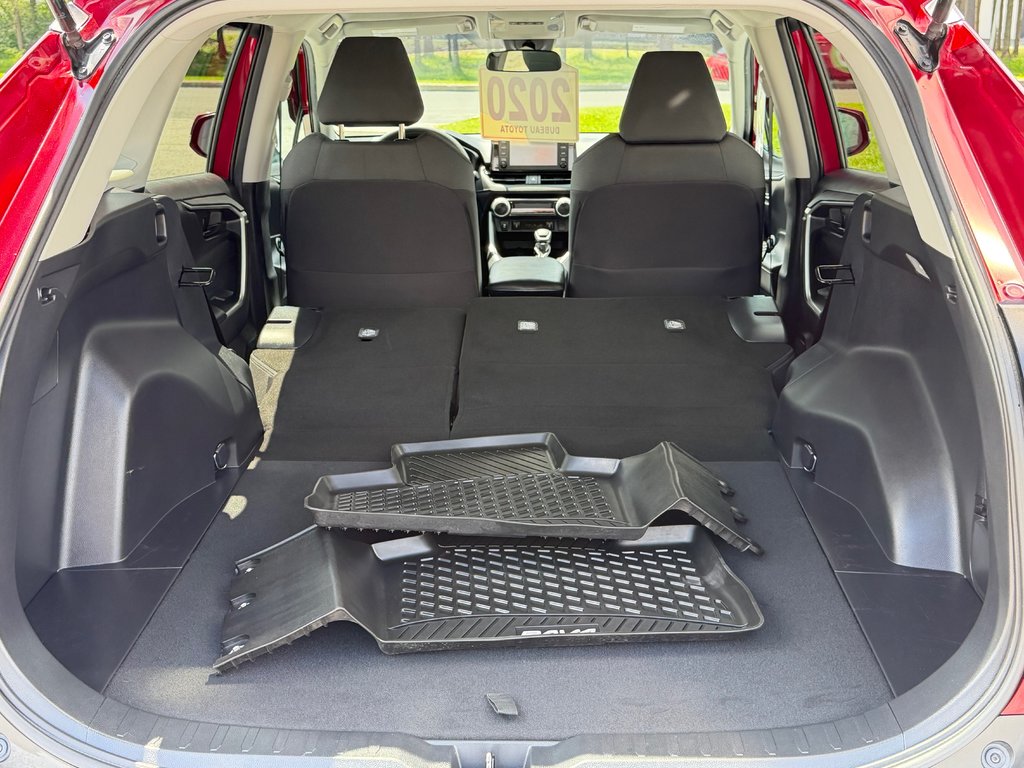 Toyota RAV4 LE AWD / TRÈS BAS KILOS 47.500KM / EXCELLENT VUS / 2020 à Thetford Mines, Québec - 52 - w1024h768px