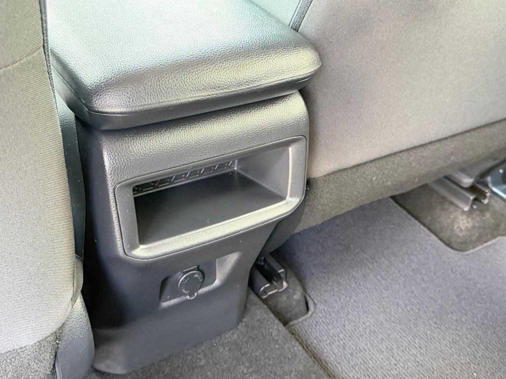 Toyota RAV4 LE AWD / TRÈS BAS KILOS 47.500KM / EXCELLENT VUS / 2020 à Thetford Mines, Québec - 49 - w1024h768px