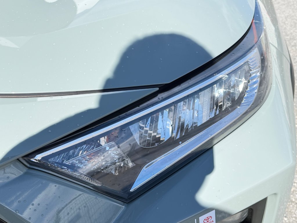 2020 Toyota RAV4 TRAIL AWD / HITCH / 3.500BLS TOWING / in Thetford Mines, Quebec - 10 - w1024h768px