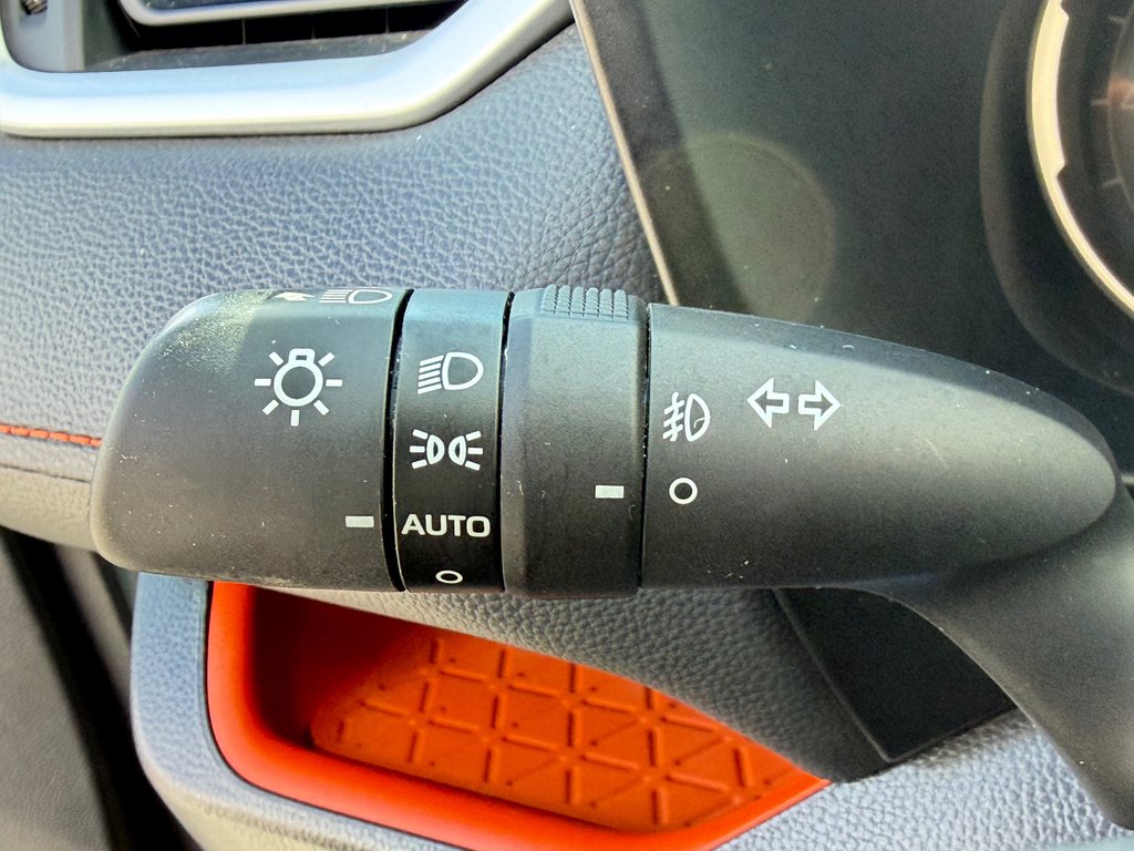 2020 Toyota RAV4 TRAIL AWD / HITCH / 3.500BLS TOWING / in Thetford Mines, Quebec - 39 - w1024h768px