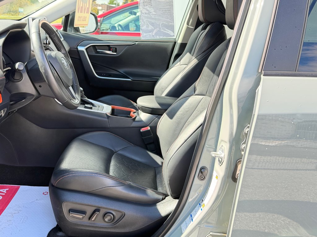 2020 Toyota RAV4 TRAIL AWD / HITCH / 3.500BLS TOWING / in Thetford Mines, Quebec - 33 - w1024h768px