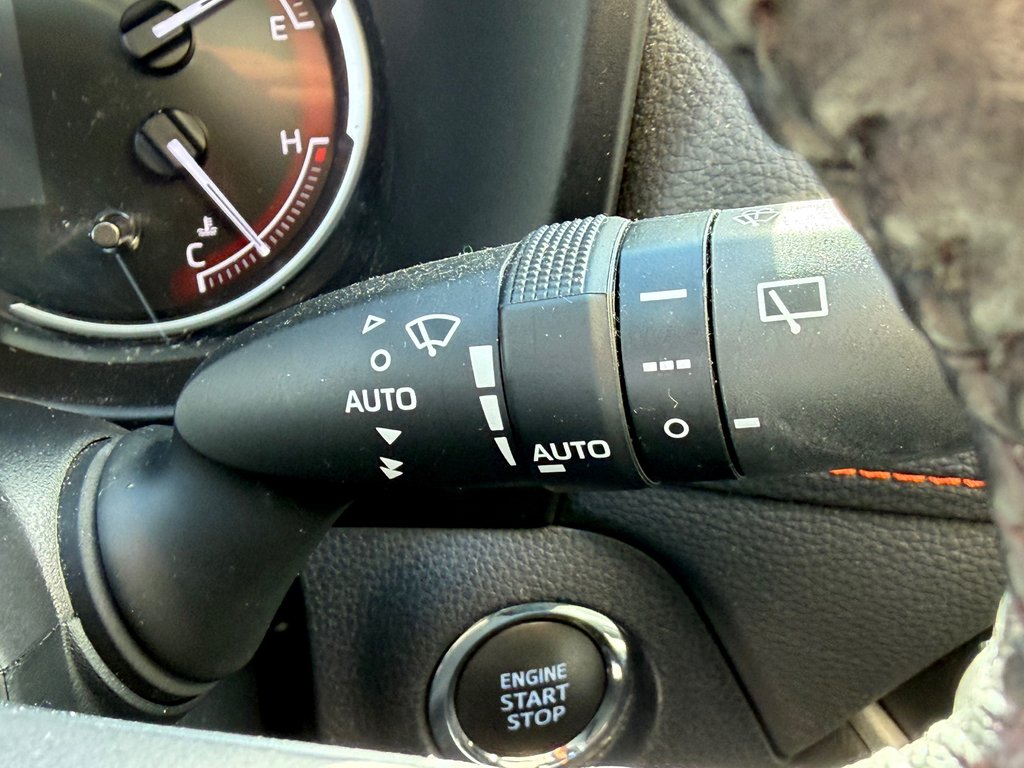 2020 Toyota RAV4 TRAIL AWD / HITCH / 3.500BLS TOWING / in Thetford Mines, Quebec - 41 - w1024h768px