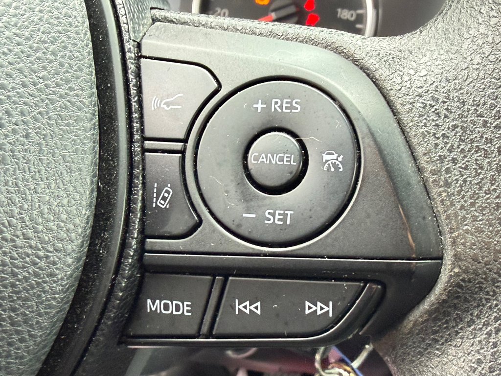 Toyota RAV4 LE AWD / LE MOINS CHER AU CANADA / GO !! / 2020 à Thetford Mines, Québec - 33 - w1024h768px