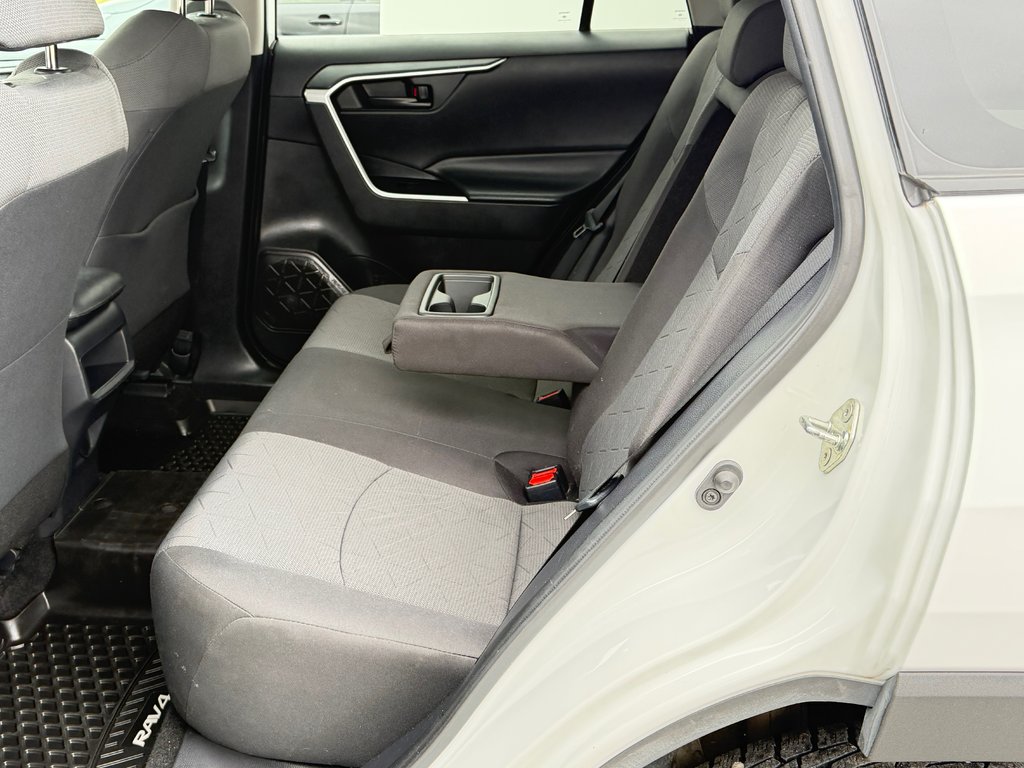 Toyota RAV4 LE AWD / LE MOINS CHER AU CANADA / GO !! / 2020 à Thetford Mines, Québec - 45 - w1024h768px