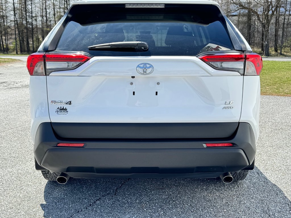 2021 Toyota RAV4 LE AWD / 1 SEUL PROPRIÉTAIRE / FIABILITÉ / in Thetford Mines, Quebec - 25 - w1024h768px