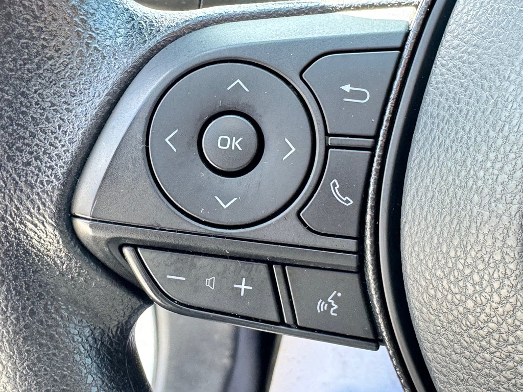 2021 Toyota RAV4 LE AWD / 1 SEUL PROPRIÉTAIRE / FIABILITÉ / in Thetford Mines, Quebec - 34 - w1024h768px