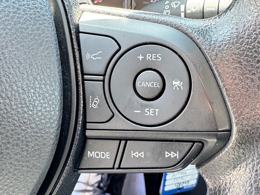 2021 Toyota RAV4 LE AWD / 1 SEUL PROPRIÉTAIRE / FIABILITÉ / in Thetford Mines, Quebec - 36 - w1024h768px