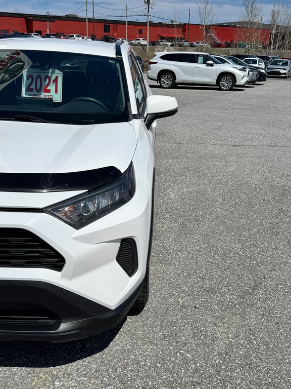 2021 Toyota RAV4 LE AWD / 1 SEUL PROPRIÉTAIRE / FIABILITÉ / in Thetford Mines, Quebec - 11 - w1024h768px