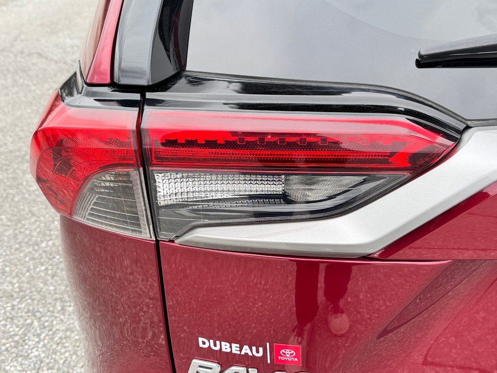 Toyota RAV4 HYBRIDE LIMITED AWD / TRÈS BAS KILOS / WOW !!! / 2021 à Thetford Mines, Québec - 24 - w1024h768px