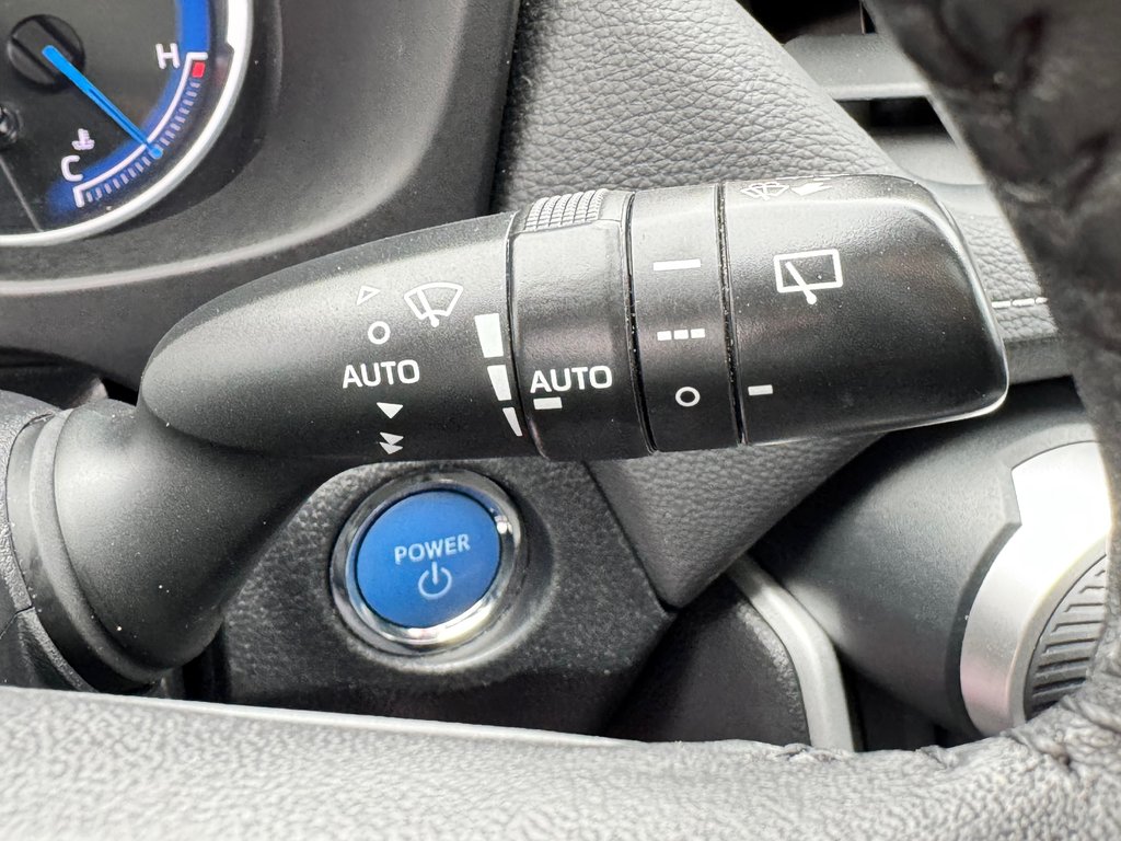 Toyota RAV4 HYBRIDE LIMITED AWD / TRÈS BAS KILOS / WOW !!! / 2021 à Thetford Mines, Québec - 43 - w1024h768px