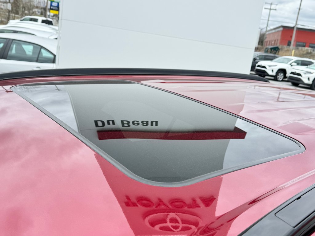 Toyota RAV4 HYBRIDE LIMITED AWD / TRÈS BAS KILOS / WOW !!! / 2021 à Thetford Mines, Québec - 20 - w1024h768px