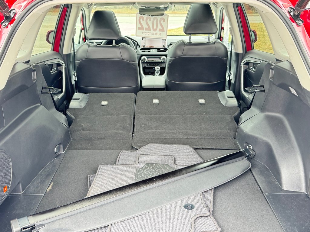 Toyota RAV4 HYBRIDE LIMITED AWD / TRÈS BAS KILOS / WOW !!! / 2021 à Thetford Mines, Québec - 72 - w1024h768px