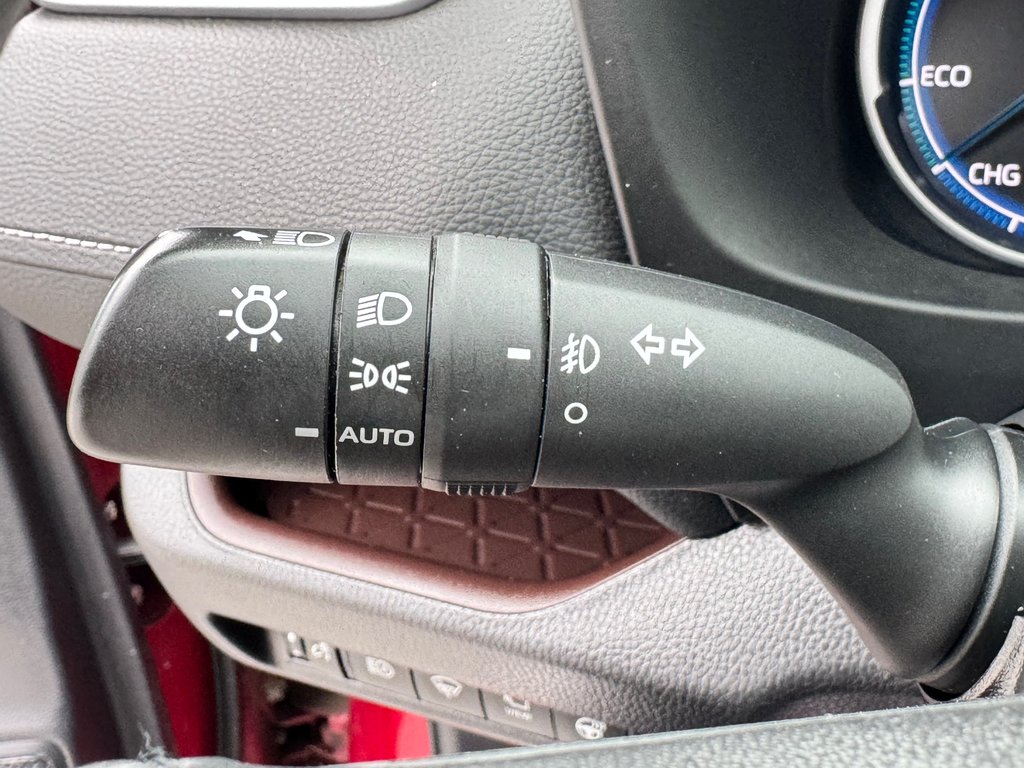 Toyota RAV4 HYBRIDE LIMITED AWD / TRÈS BAS KILOS / WOW !!! / 2021 à Thetford Mines, Québec - 41 - w1024h768px