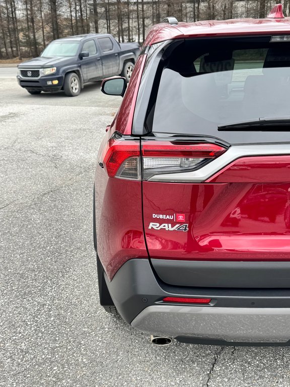 Toyota RAV4 HYBRIDE LIMITED AWD / TRÈS BAS KILOS / WOW !!! / 2021 à Thetford Mines, Québec - 23 - w1024h768px