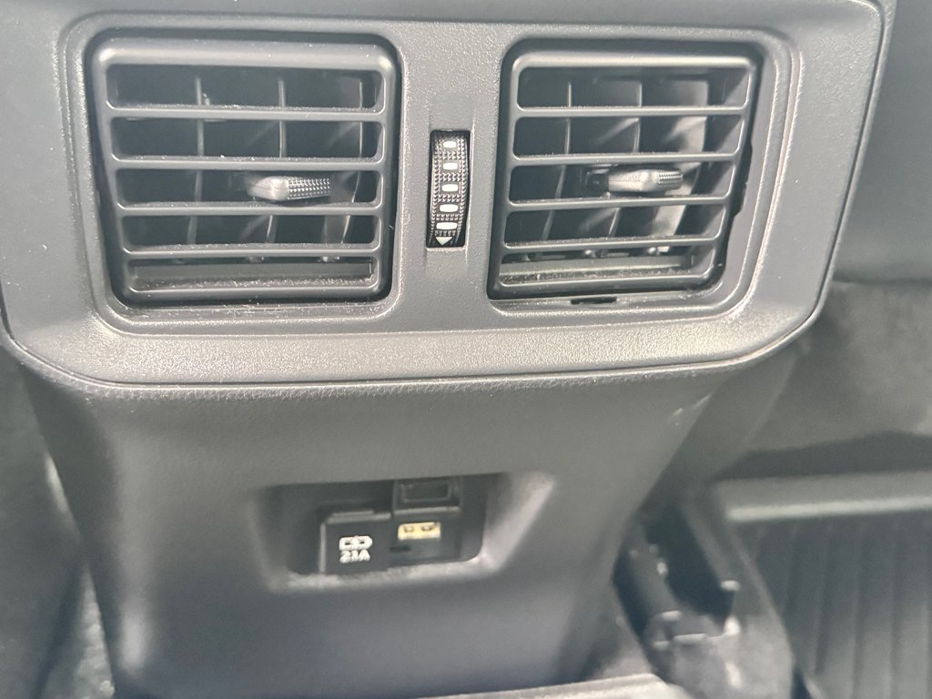Toyota RAV4 HYBRIDE LIMITED AWD / TRÈS BAS KILOS / WOW !!! / 2021 à Thetford Mines, Québec - 65 - w1024h768px