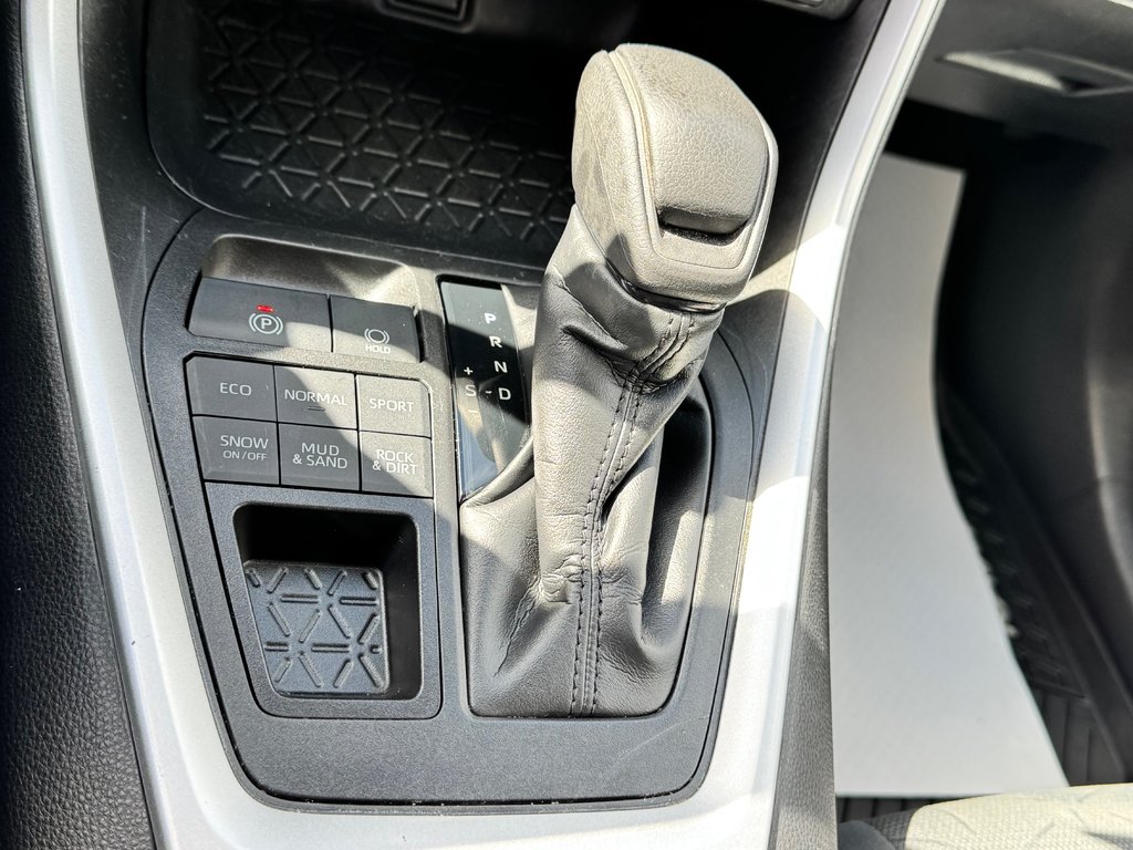 Toyota RAV4 LE AWD / INSPECTÉ / CERTIFIÉ / 1 SEUL PROPRIÉTAIRE 2021 à Thetford Mines, Québec - 43 - w1024h768px