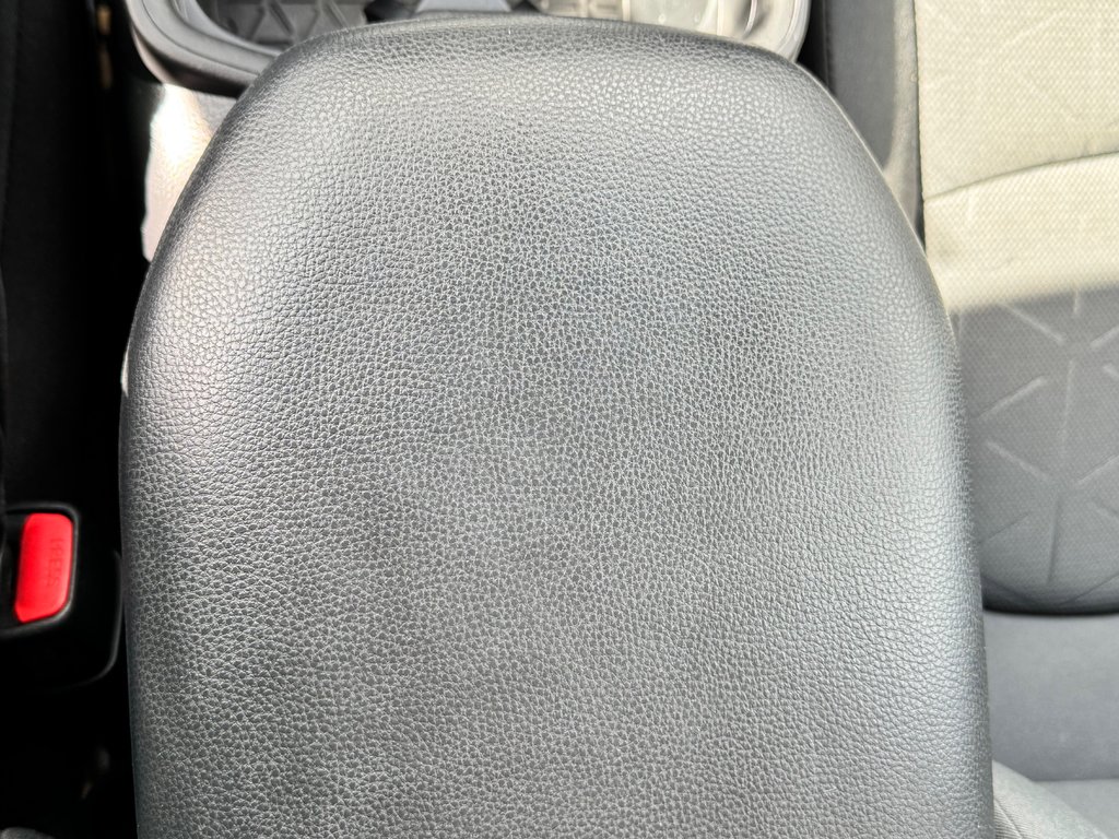 Toyota RAV4 LE AWD / INSPECTÉ / CERTIFIÉ / 1 SEUL PROPRIÉTAIRE 2021 à Thetford Mines, Québec - 46 - w1024h768px