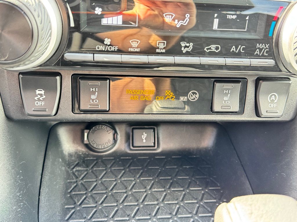Toyota RAV4 LE AWD / INSPECTÉ / CERTIFIÉ / 1 SEUL PROPRIÉTAIRE 2021 à Thetford Mines, Québec - 41 - w1024h768px