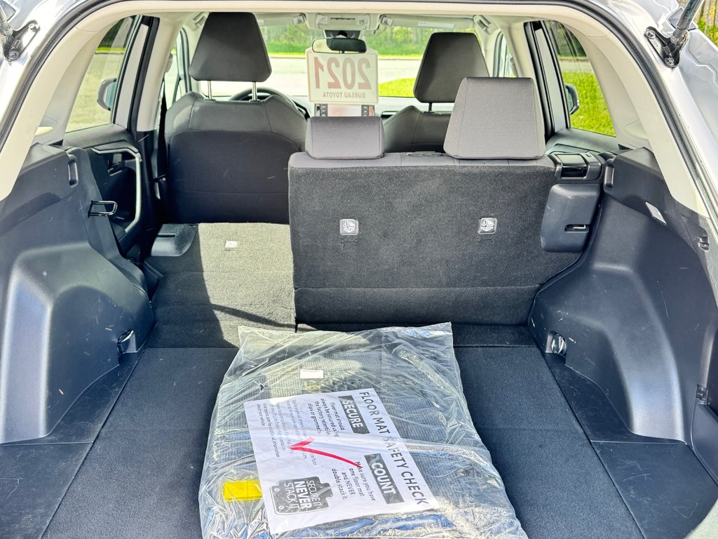 Toyota RAV4 LE AWD / INSPECTÉ / CERTIFIÉ / 1 SEUL PROPRIÉTAIRE 2021 à Thetford Mines, Québec - 56 - w1024h768px