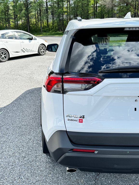 Toyota RAV4 XLE AWD / BAS KILOS / FIABILITÉ LÉGENDAIRE / 2021 à Thetford Mines, Québec - 22 - w1024h768px