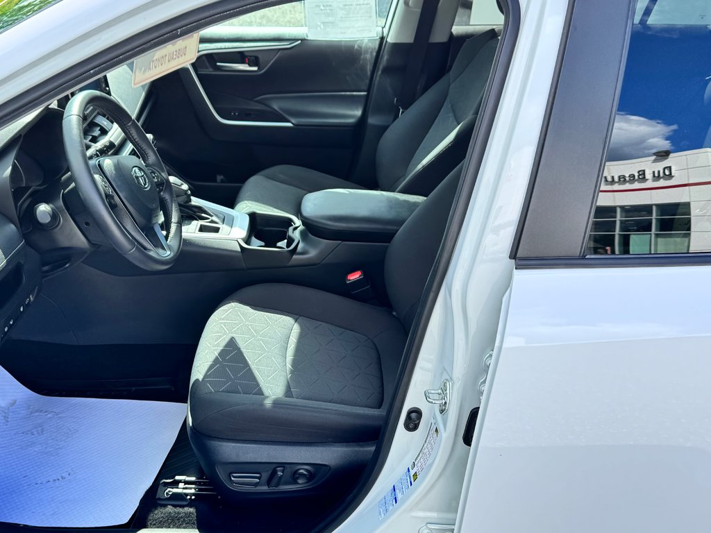 Toyota RAV4 XLE AWD / BAS KILOS / FIABILITÉ LÉGENDAIRE / 2021 à Thetford Mines, Québec - 29 - w1024h768px