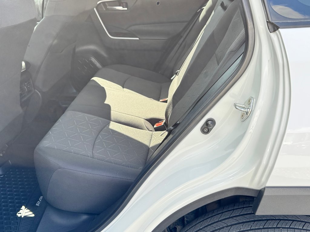 Toyota RAV4 XLE AWD / BAS KILOS / FIABILITÉ LÉGENDAIRE / 2021 à Thetford Mines, Québec - 58 - w1024h768px