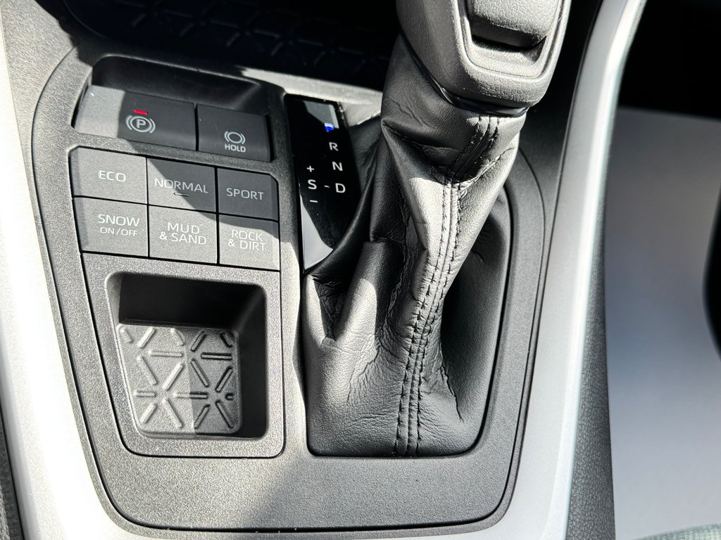 Toyota RAV4 XLE AWD / BAS KILOS / FIABILITÉ LÉGENDAIRE / 2021 à Thetford Mines, Québec - 48 - w1024h768px