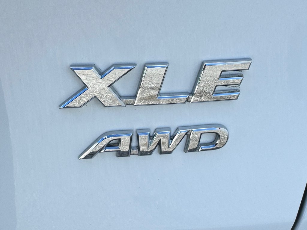 Toyota RAV4 XLE AWD / BAS KILOS / FIABILITÉ LÉGENDAIRE / 2021 à Thetford Mines, Québec - 25 - w1024h768px