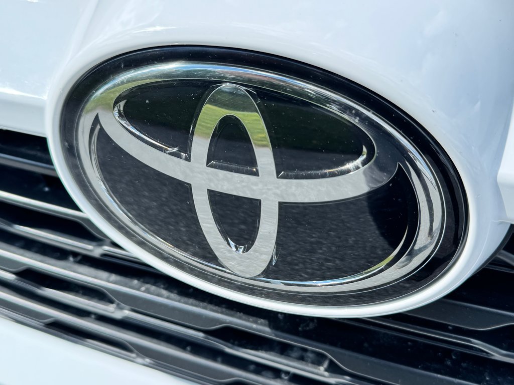Toyota RAV4 XLE AWD / BAS KILOS / FIABILITÉ LÉGENDAIRE / 2021 à Thetford Mines, Québec - 12 - w1024h768px