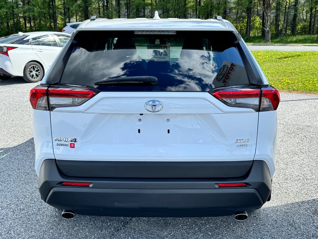 Toyota RAV4 XLE AWD / BAS KILOS / FIABILITÉ LÉGENDAIRE / 2021 à Thetford Mines, Québec - 5 - w1024h768px