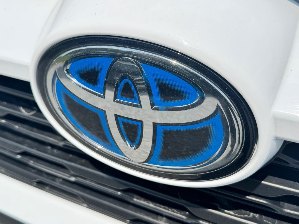 Toyota RAV4 HYBRIDE LE AWD / TRÈS BAS KM / TRÈS ÉCONOMIQUE / 2021 à Thetford Mines, Québec - 11 - w1024h768px