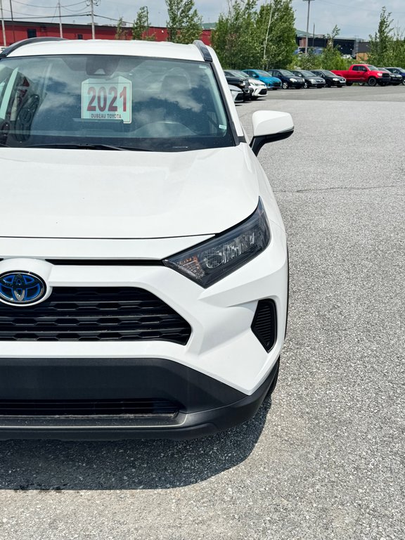 Toyota RAV4 HYBRIDE LE AWD / TRÈS BAS KM / TRÈS ÉCONOMIQUE / 2021 à Thetford Mines, Québec - 8 - w1024h768px